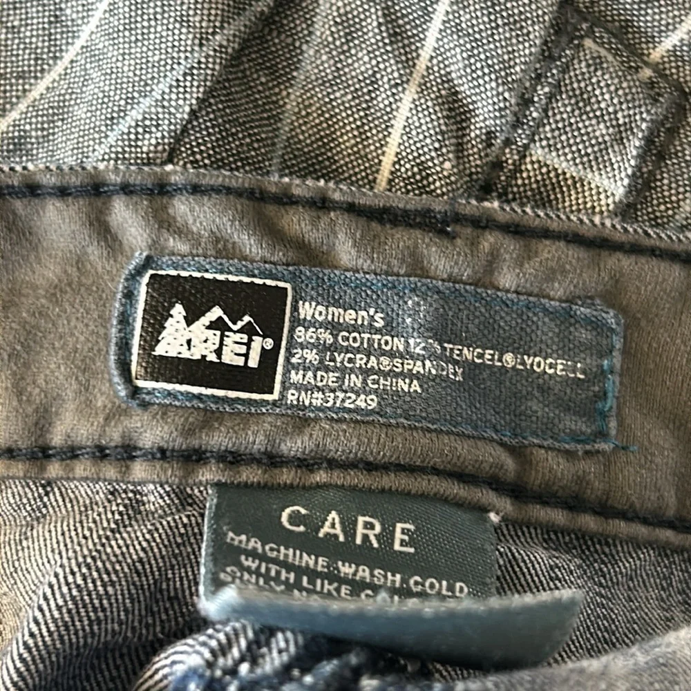 REI 844195 Blue Convertible Full Cropped Stretch Pants EUC size 0